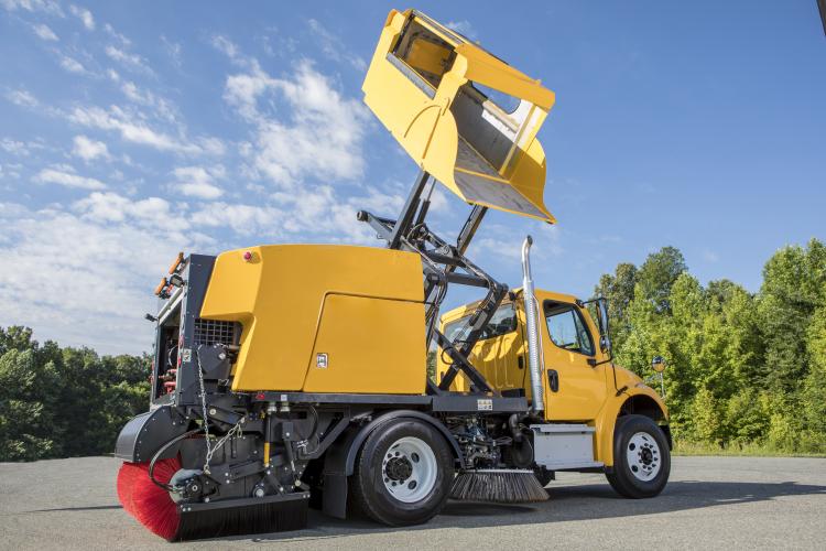 MaxPowa E35m - Truck mounted sweepers | Bucher Municipal