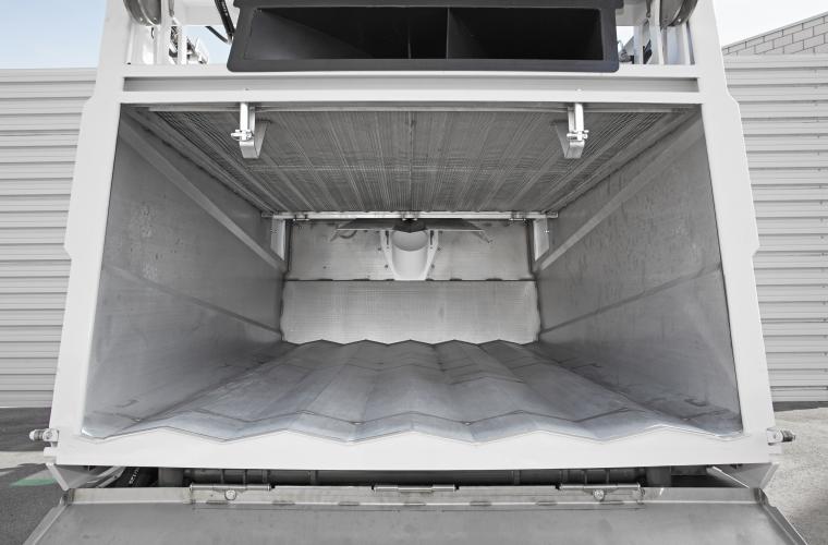 CityCat 5006 inside of hopper