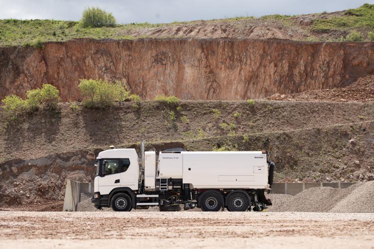 MaxPowa V120 - Truck mounted sweepers | Bucher Municipal