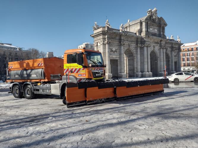 Bucher Teplex snow plow
