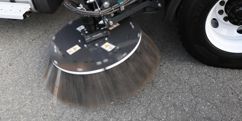 MaxPowa E35m - Truck mounted sweepers | Bucher Municipal