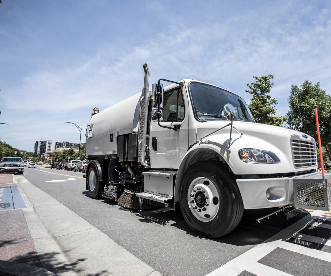 R65m in city front side angle view