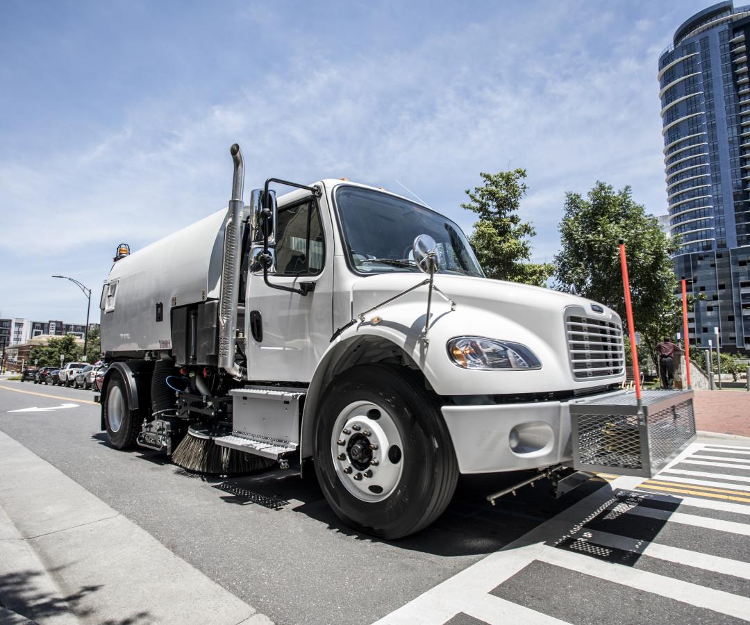 R65m in city front side angle view