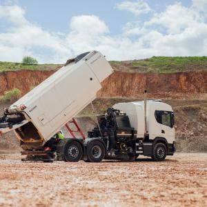 MaxPowa V120_quarry tipping